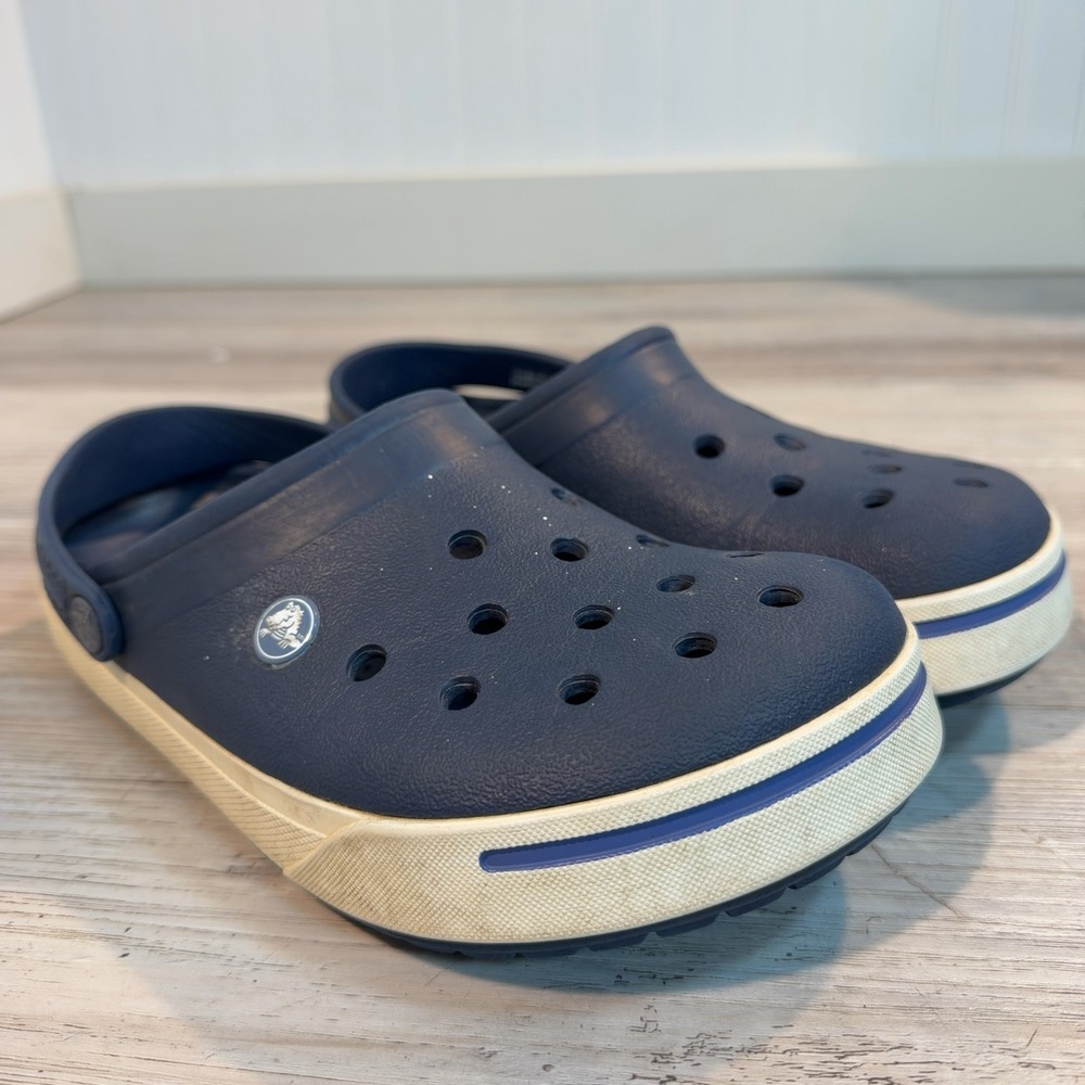 Crocs Navy Blue Slip-On Clogs, Men's 6 / Women's 8, Made in Vietnam